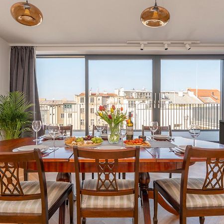 Visit Oomph Apartments Prague Exterior photo