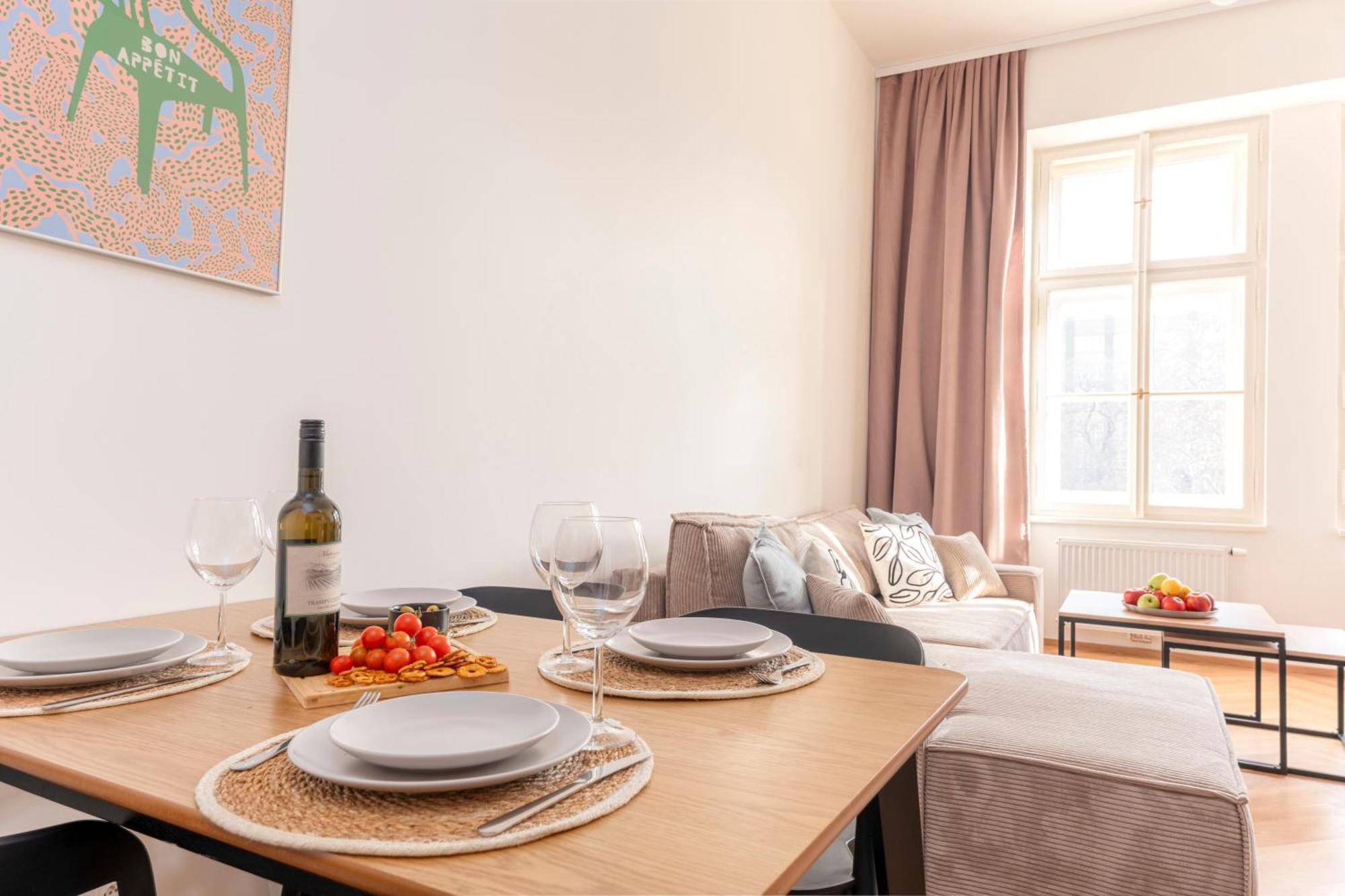 Visit Oomph Apartments Prague Exterior photo