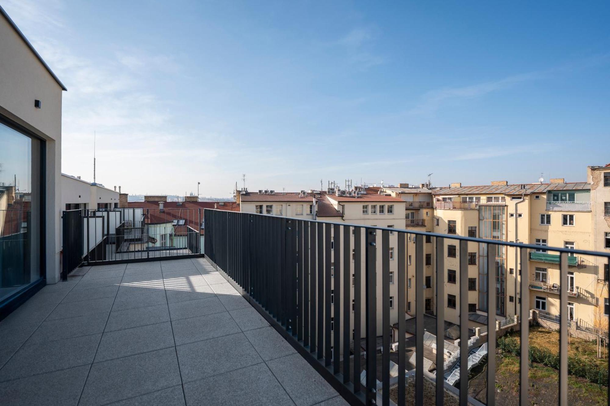 Visit Oomph Apartments Prague Exterior photo