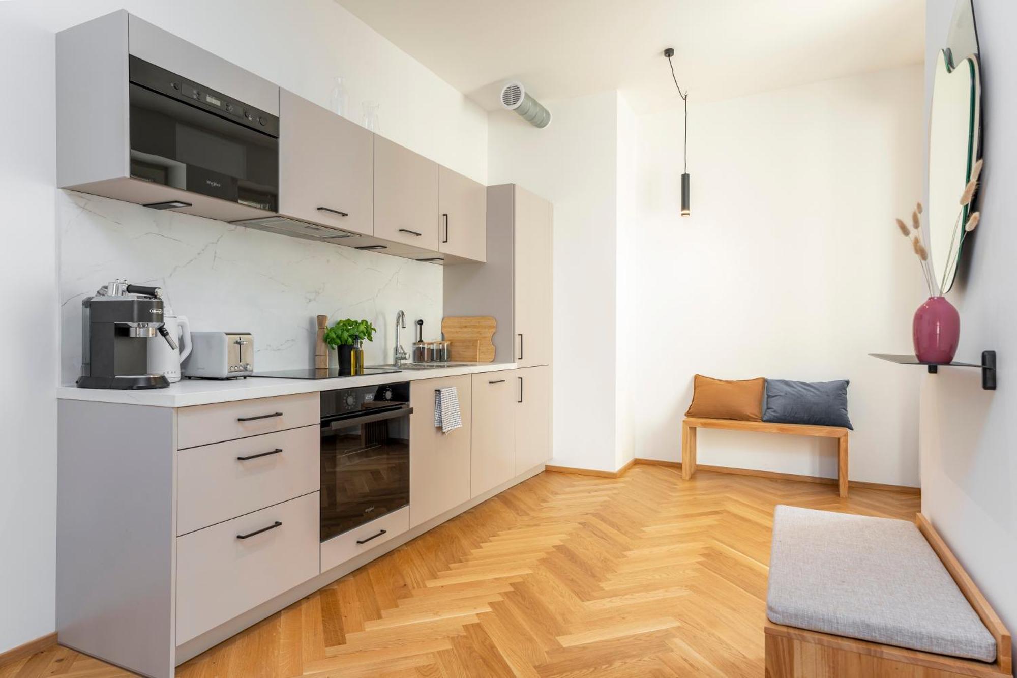 Visit Oomph Apartments Prague Exterior photo
