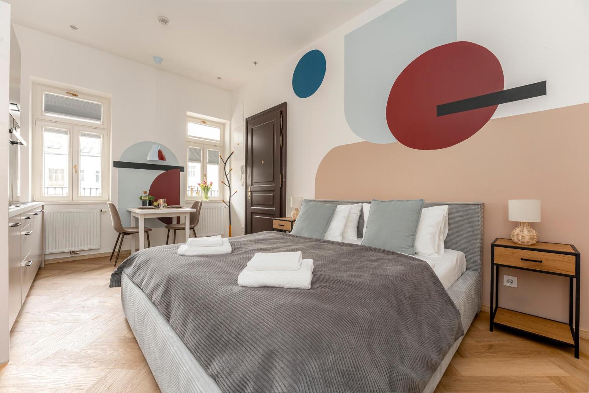 Visit Oomph Apartments Prague Exterior photo