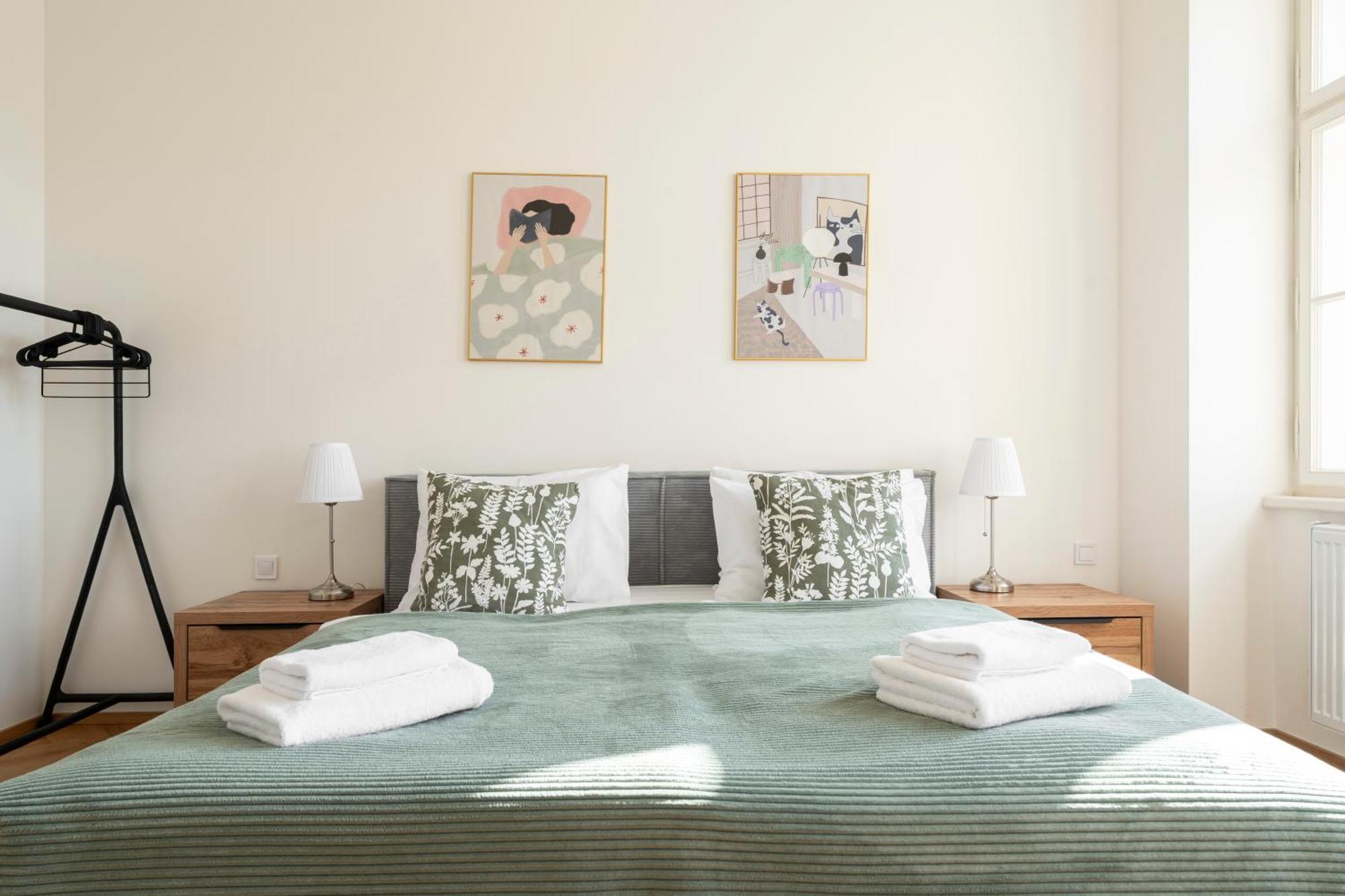 Visit Oomph Apartments Prague Exterior photo