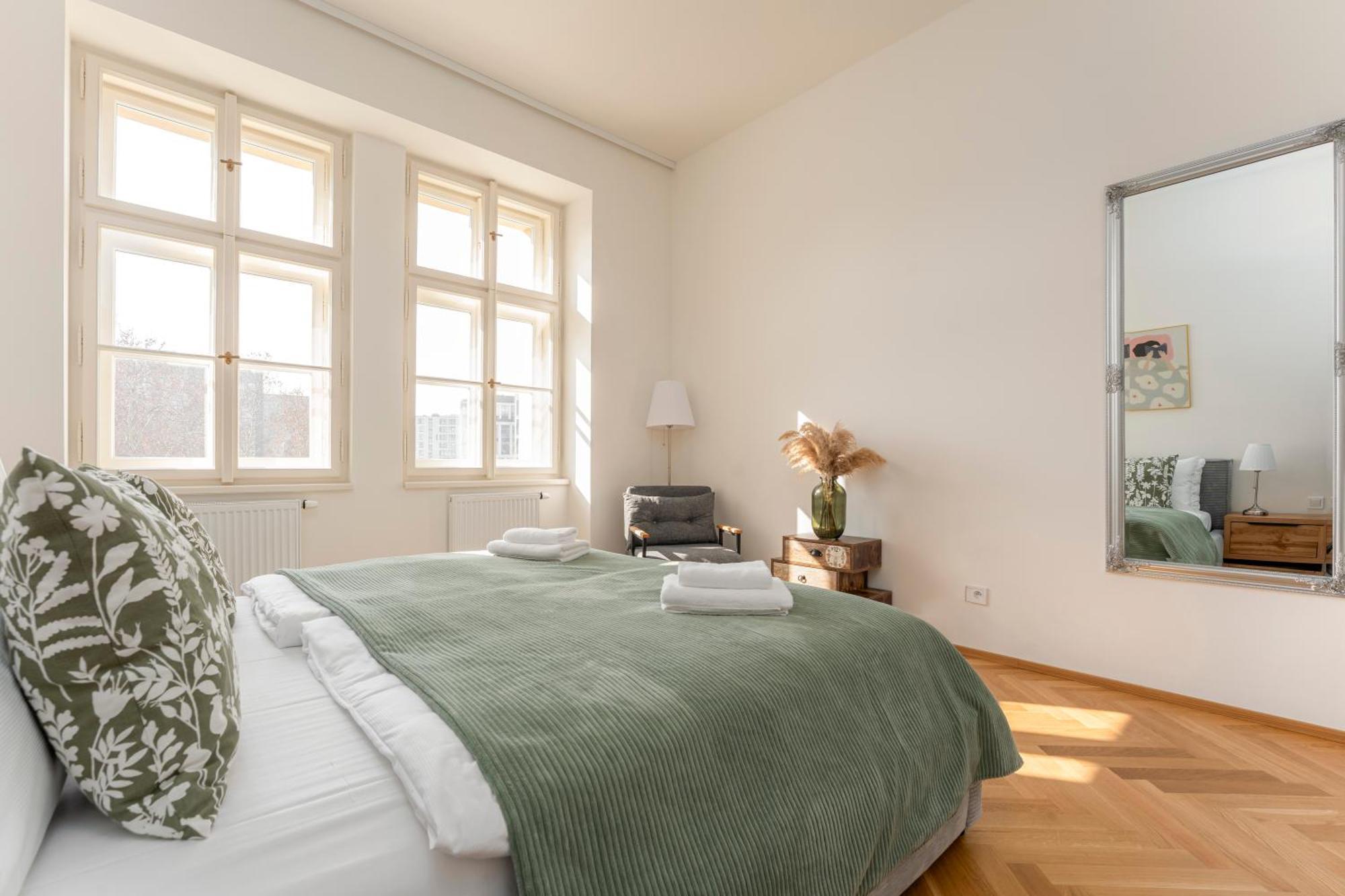 Visit Oomph Apartments Prague Exterior photo